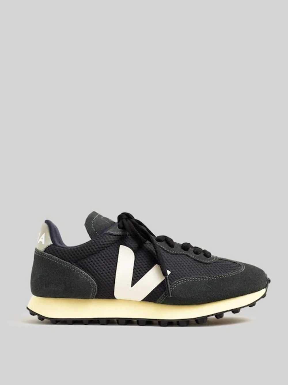 VEJA Rio Branco Alveomesh Sneakers Black Pierre White Women’s US 7 EU 38